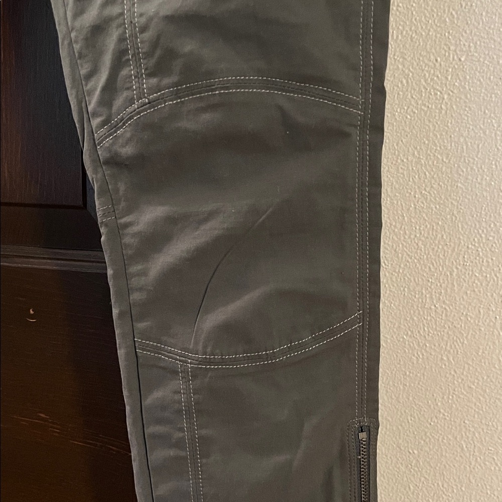 Kuhl Pants with Panel Details - Picture 9 of 9